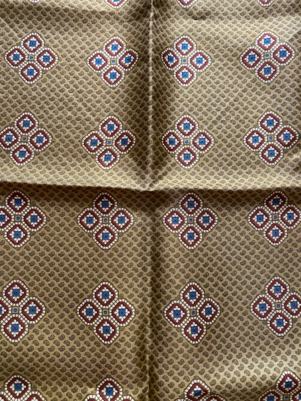 Vintage Christian Dior Silk Pocket Square 18.5”x18.5” Hand Rolled Hems - Picture 6 of 7